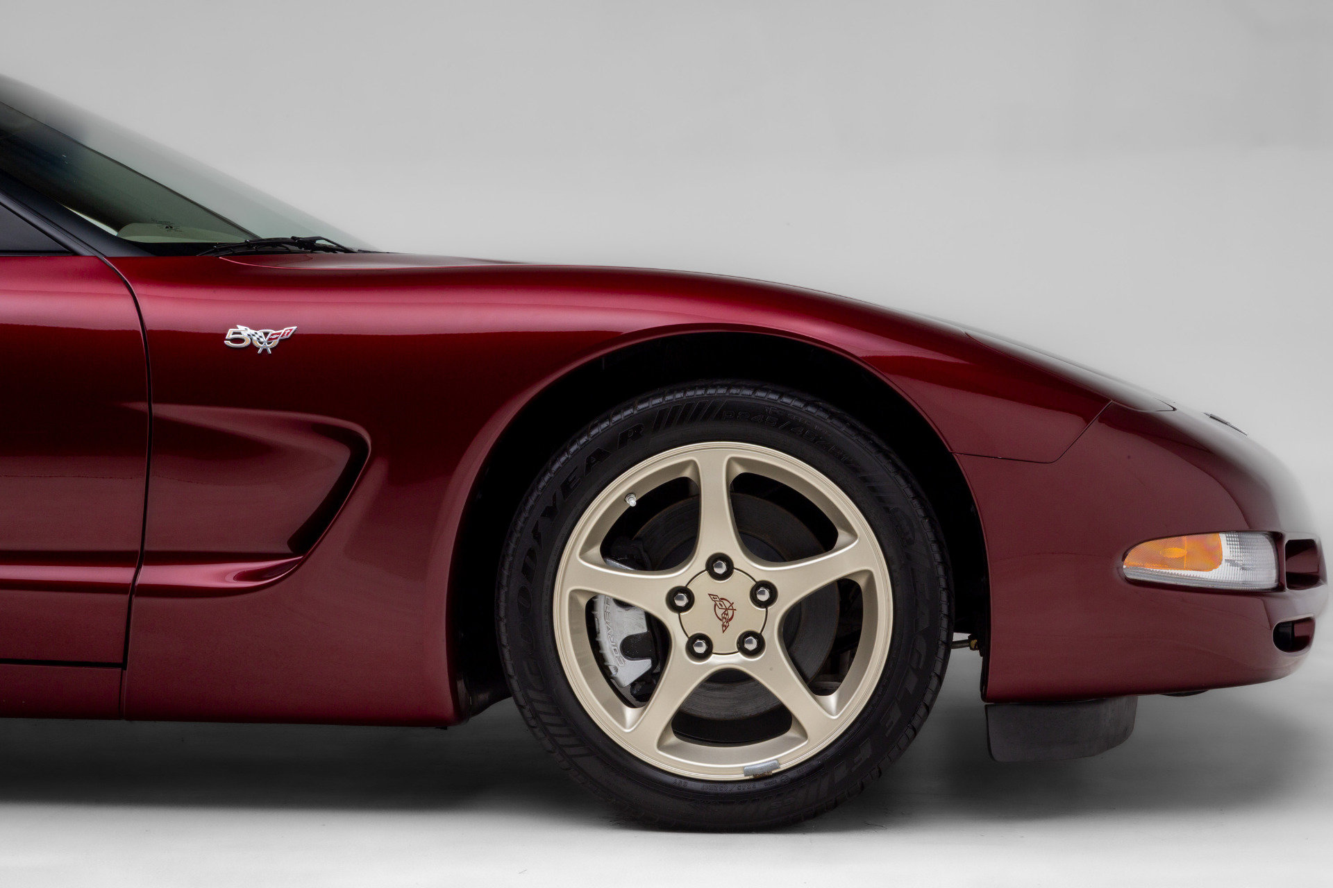 Used 2003 Chevrolet Corvette 50th Anniversary Edition w/ Preferred Equipment Group1 image 39