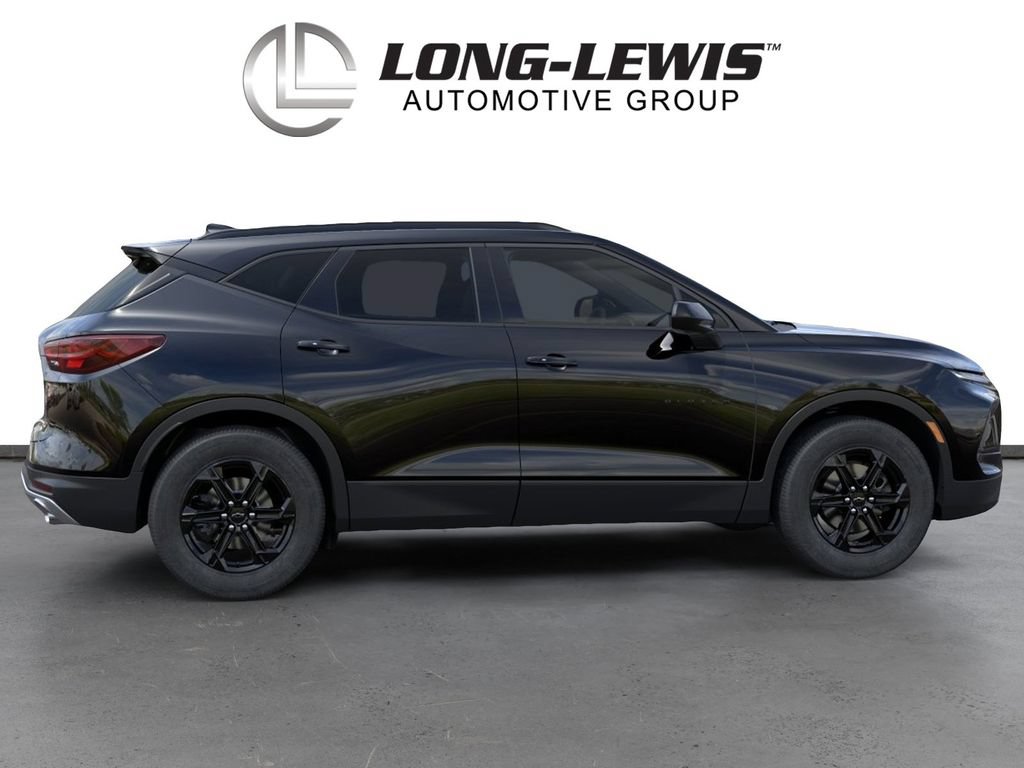 New 2026 Chevrolet Blazer LT w/ Midnight/Sport Edition FWD image 5