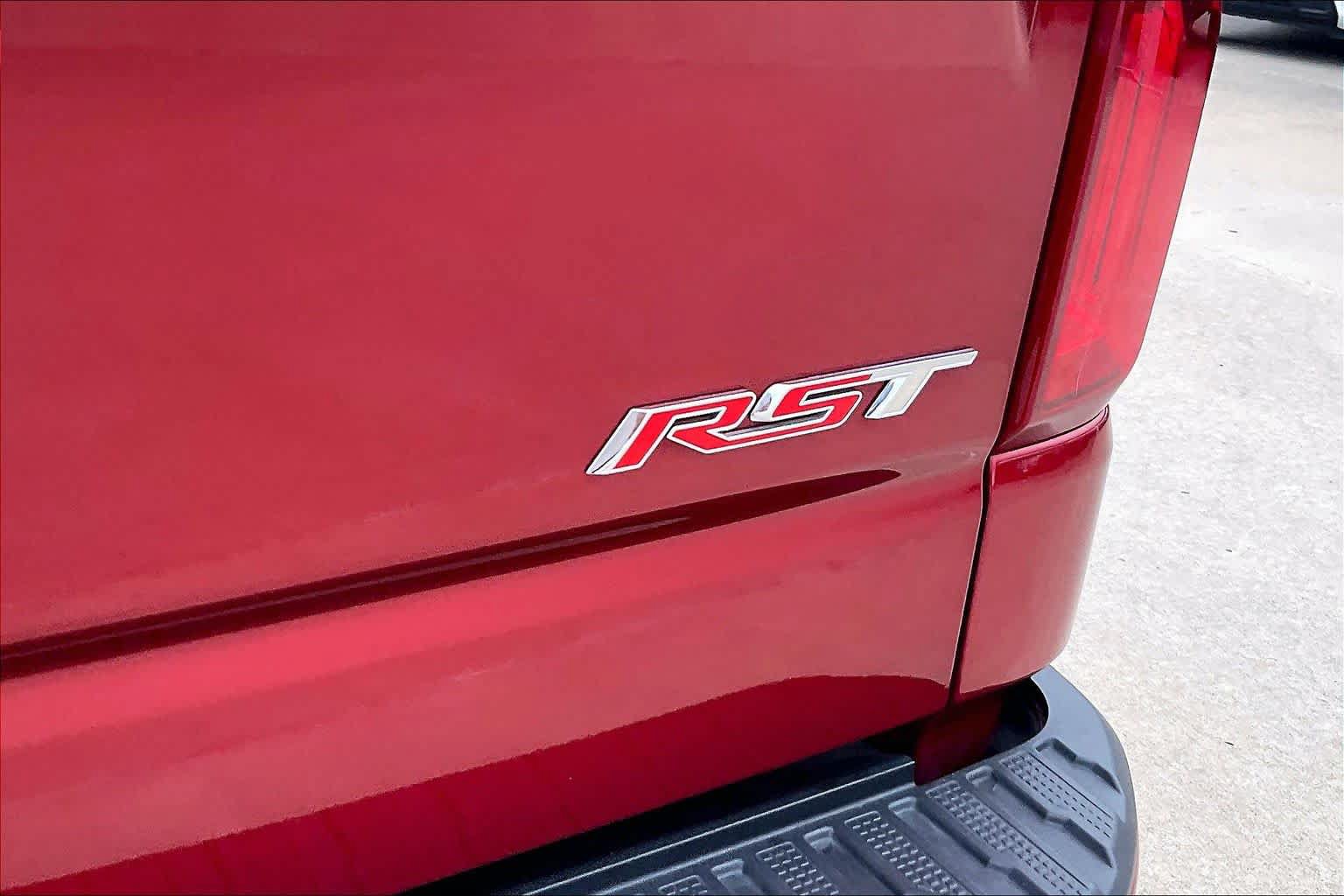 Used 2026 Chevrolet Silverado 1500 RST w/ RST Select Package AWD/4WD image 10