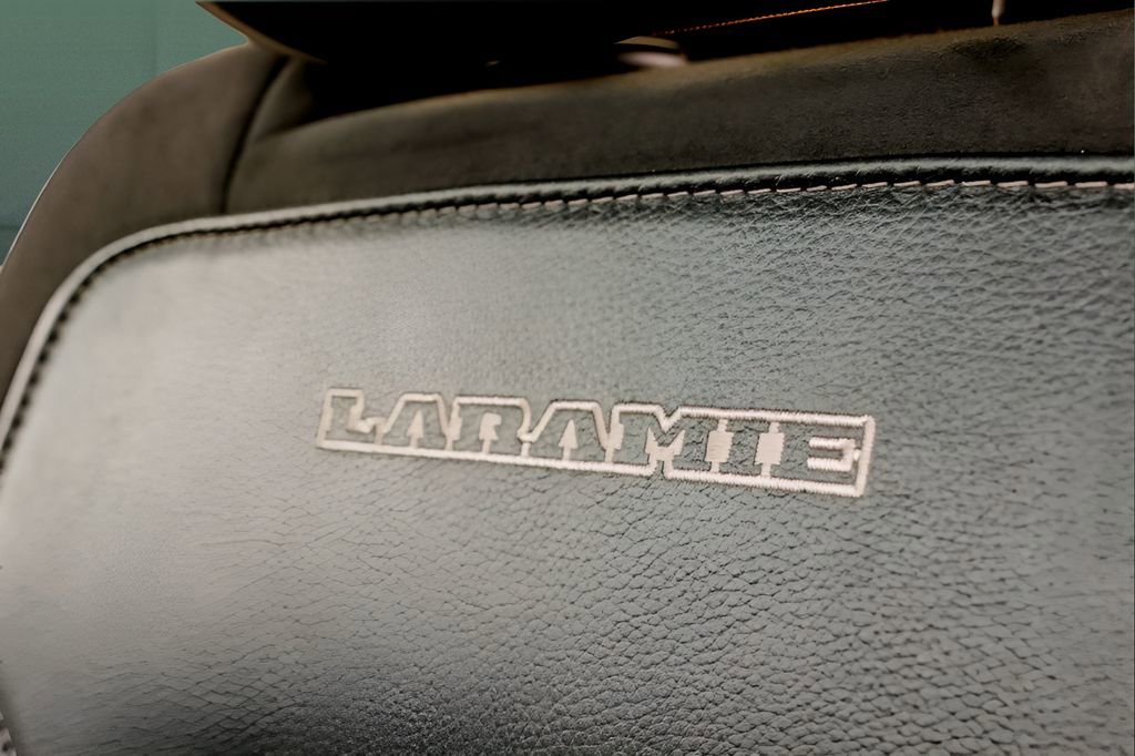 Used 2020 RAM 1500 Laramie AWD/4WD image 21