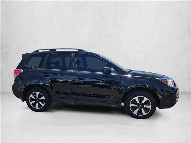 Used 2017 Subaru Forester 2.5i Premium AWD/4WD image 4