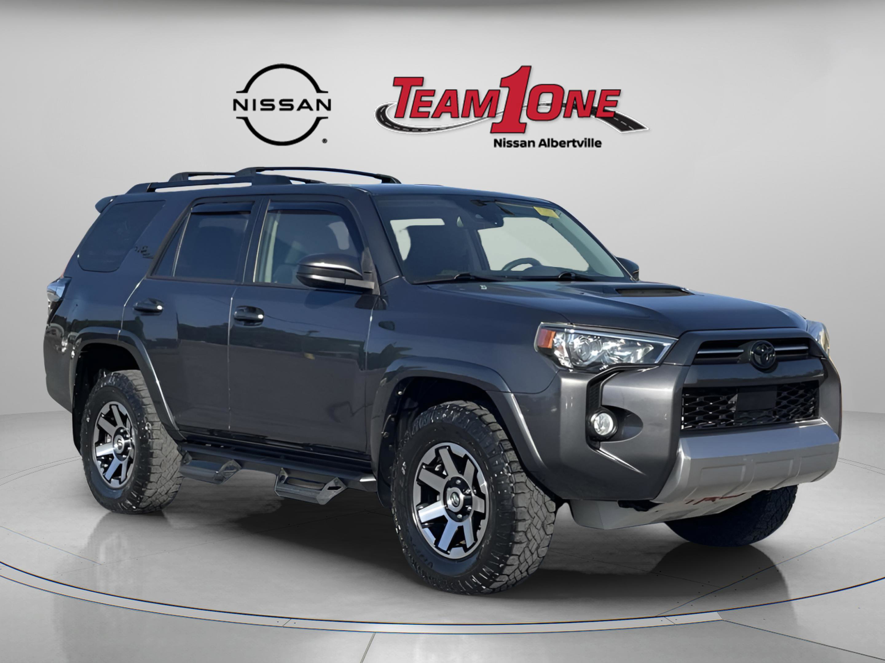 Used 2020 Toyota 4Runner TRD Off-Road AWD/4WD video 1