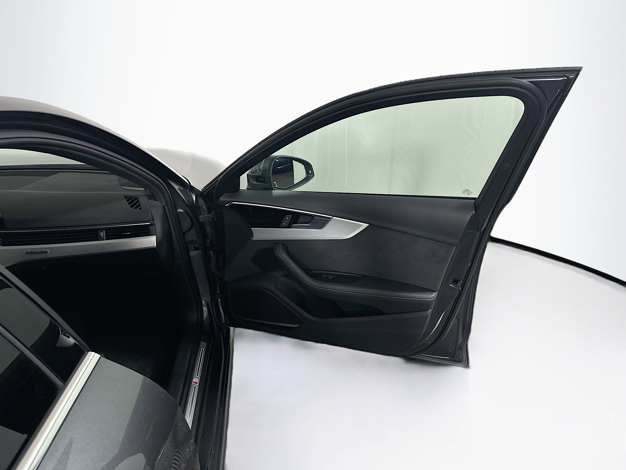 Used 2022 Audi A4 2.0T Premium Plus w/ Premium Plus Package AWD/4WD image 33