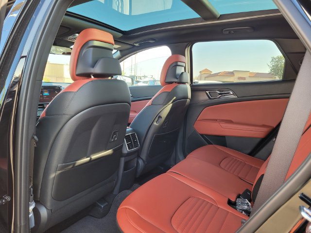 New 2026 Kia Sportage SX FWD image 7