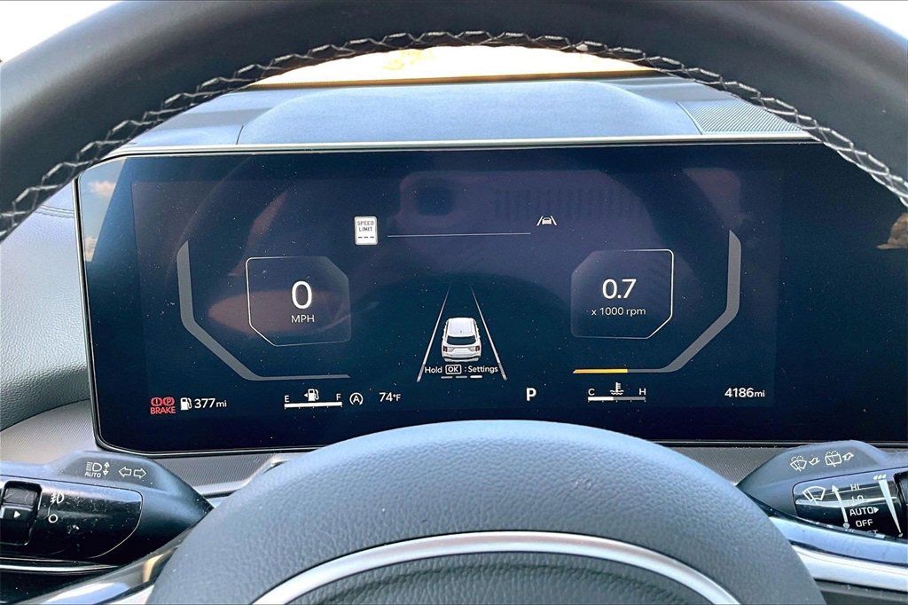 Used 2025 Kia Sorento SX image 22