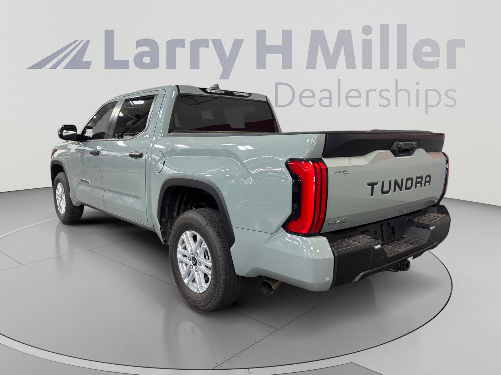 Certified 2026 Toyota Tundra SR5 w/ SR5 Convenience Package AWD/4WD image 3