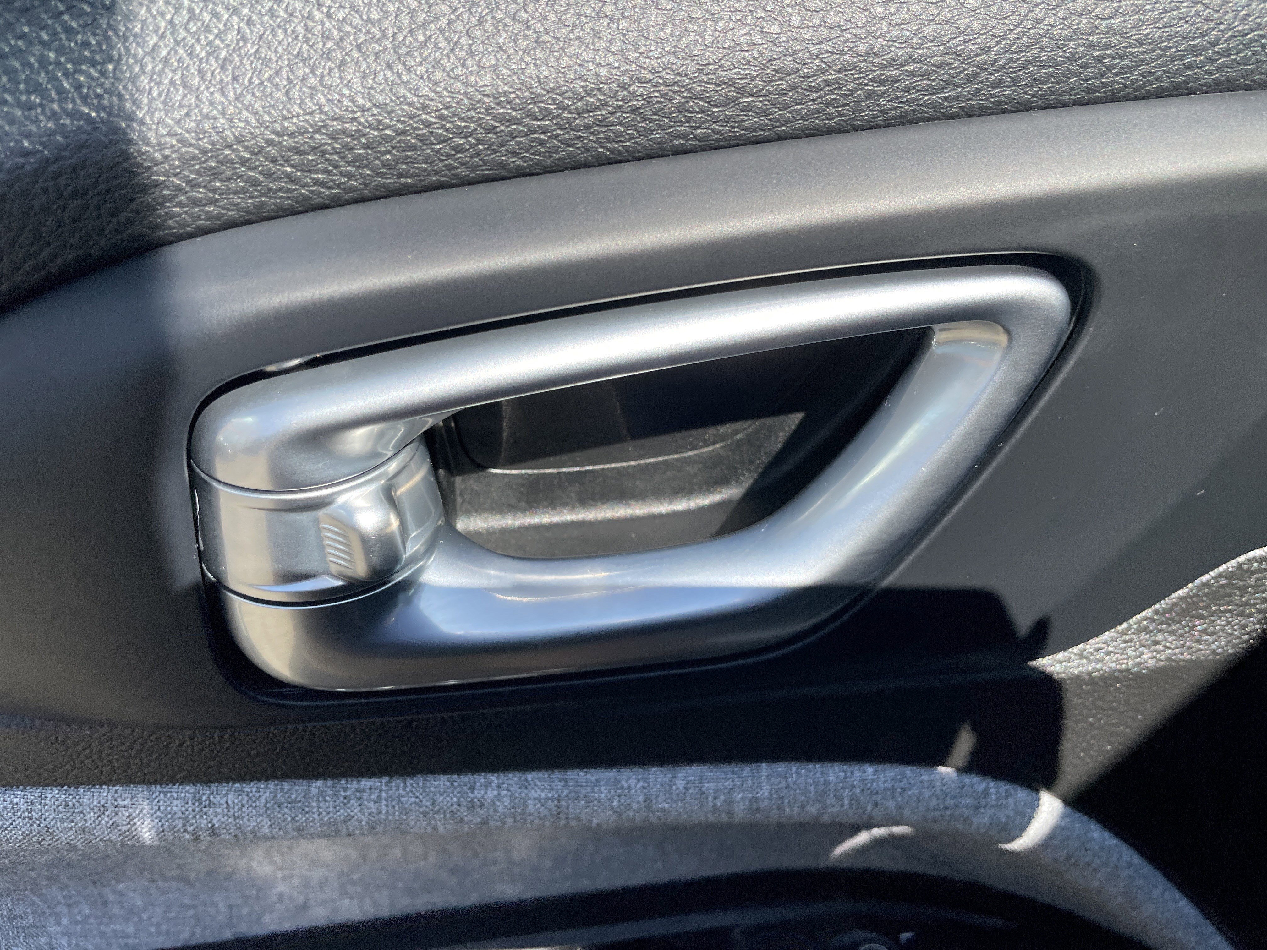 Certified 2024 Jeep Compass Latitude image 35