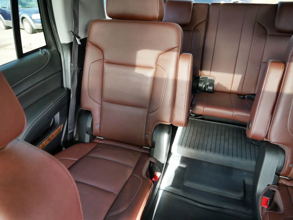 Used 2020 Chevrolet Tahoe Premier w/ Premier Plus Edition image 24