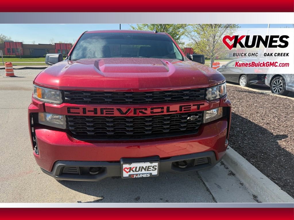 Used 2022 Chevrolet Silverado 1500 Custom w/ LPO, Blackout Package AWD/4WD image 3