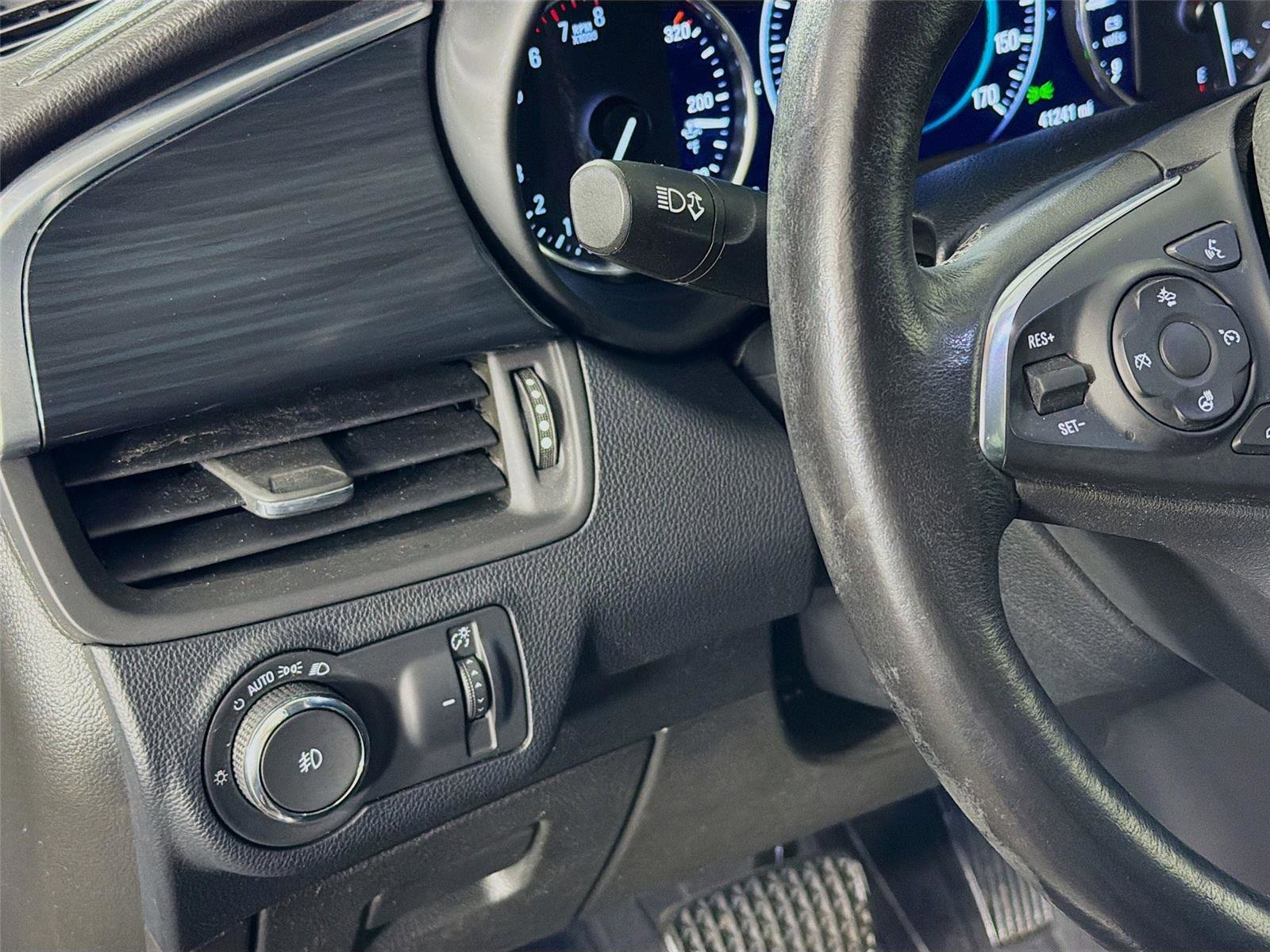 Used 2019 Buick Envision Premium image 10