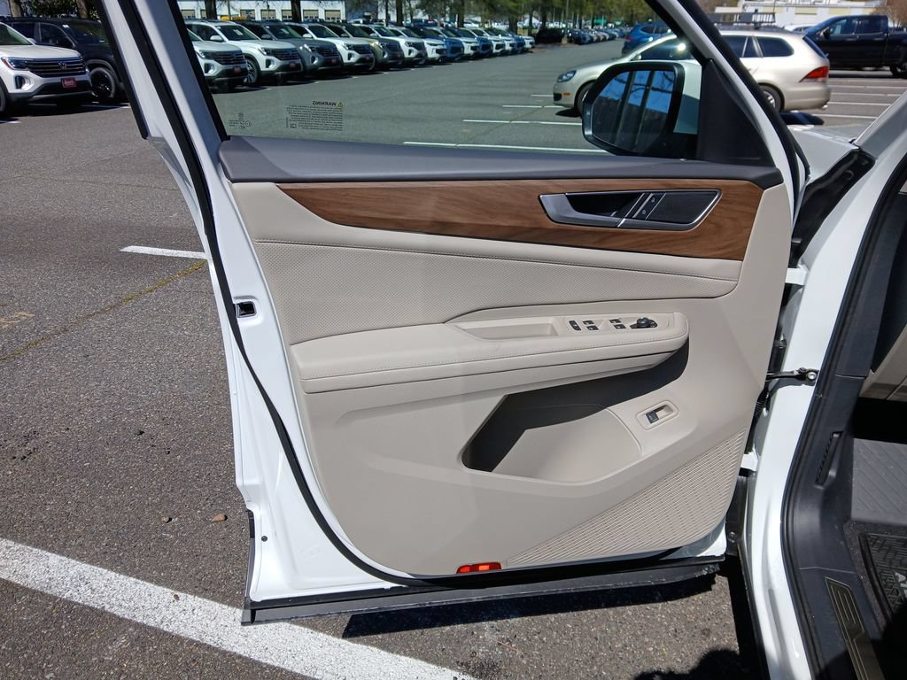 New 2026 Volkswagen Atlas SE FWD image 10