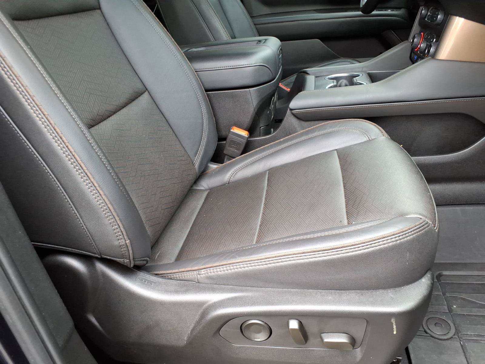 Used 2024 Chevrolet Suburban High Country w/ Advanced Technology Package AWD/4WD image 22