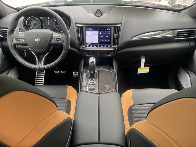 Used 2024 Maserati Levante Trofeo image 45