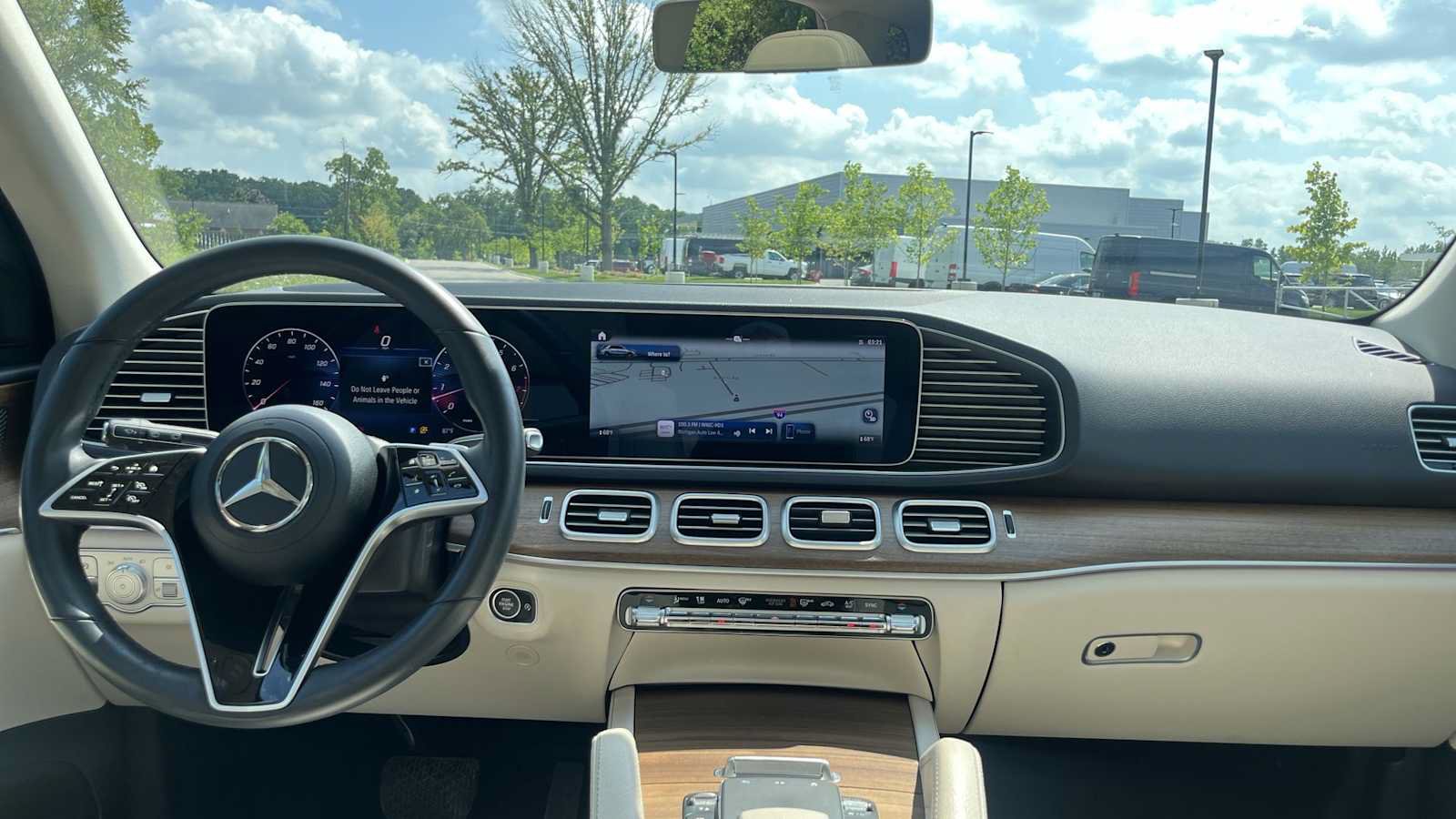 Used 2024 Mercedes-Benz GLE 350 4MATIC image 30
