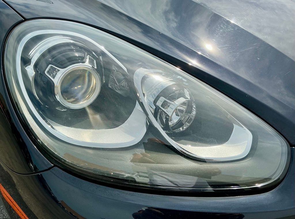 Used 2018 Porsche Cayenne AWD/4WD image 8