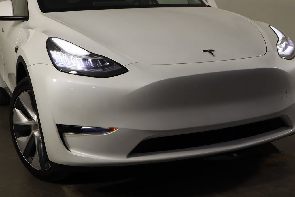 Used 2023 Tesla Model Y AWD image 50