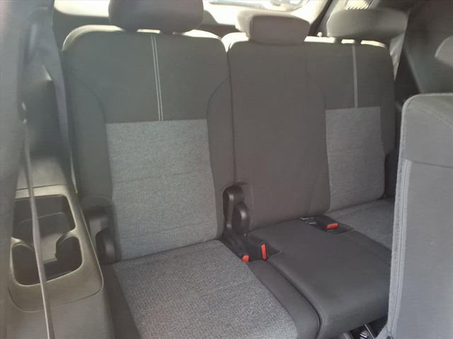 Used 2025 GMC Acadia Elevation image 26