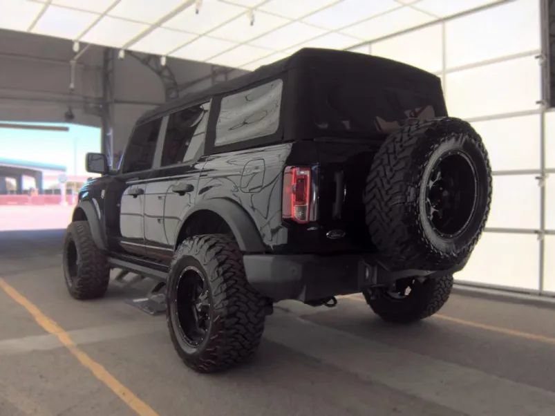 Used 2021 Ford Bronco 4-Door AWD/4WD image 2