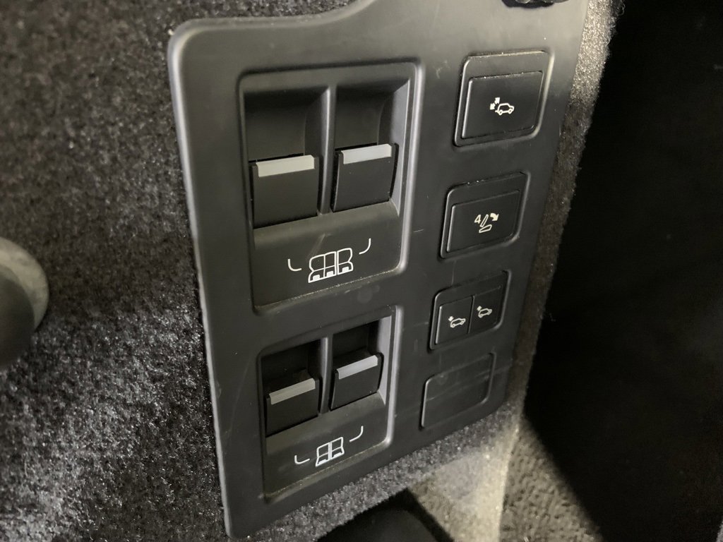 Used 2017 Land Rover Discovery HSE Luxury image 23