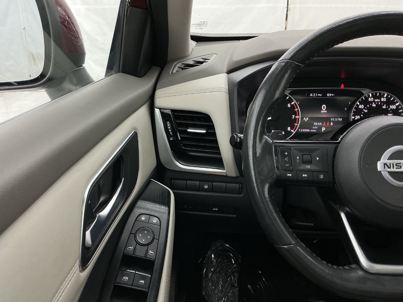 Used 2021 Nissan Rogue SV w/ Premium Package AWD/4WD image 33