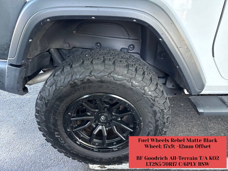 Used 2023 Jeep Wrangler Sport AWD/4WD image 41