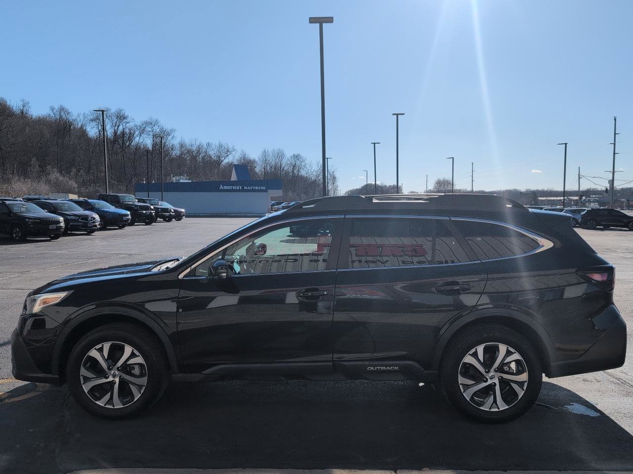 Used 2021 Subaru Outback Limited image 5
