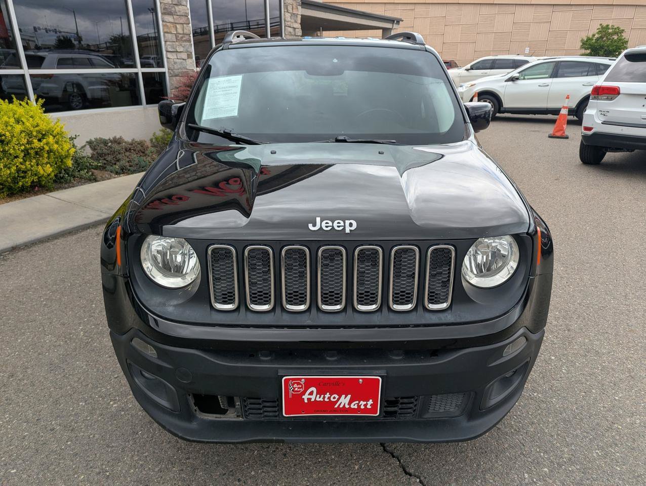 Used 2017 Jeep Renegade Latitude w/ Cold Weather Group AWD/4WD image 6