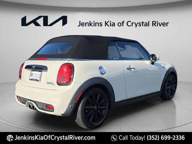 Used 2019 MINI Cooper S w/ Premium Package FWD image 7