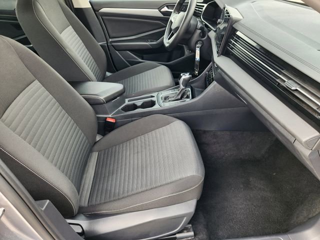 Used 2025 Volkswagen Jetta S image 14