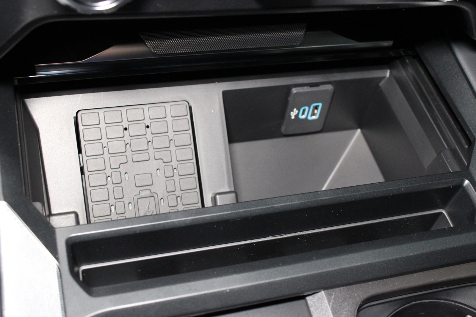 New 2025 Ford F250 Platinum image 16