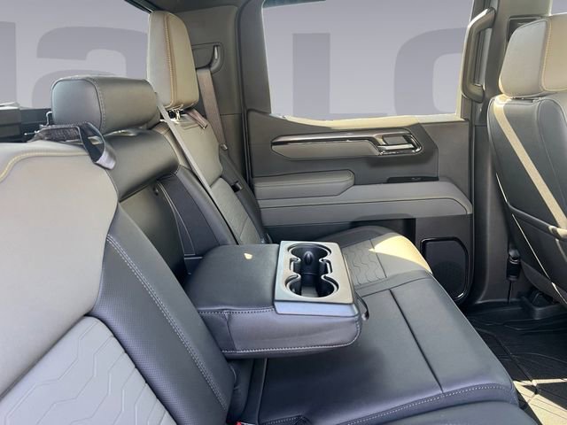 Used 2025 Chevrolet Silverado 1500 ZR2 image 18