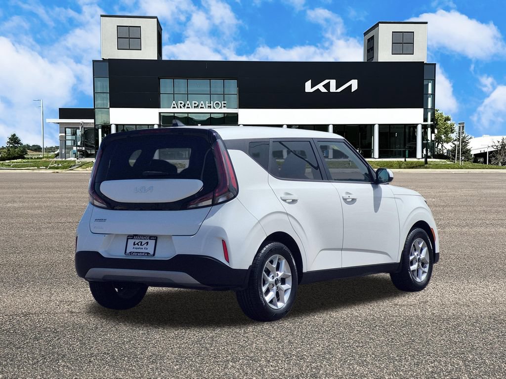Certified 2023 Kia Soul S FWD image 6