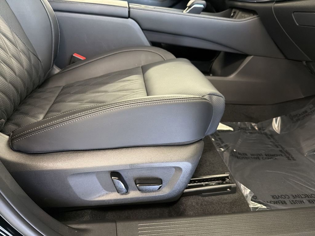 Certified 2026 Nissan Rogue Platinum w/ Platinum Premium Package image 20