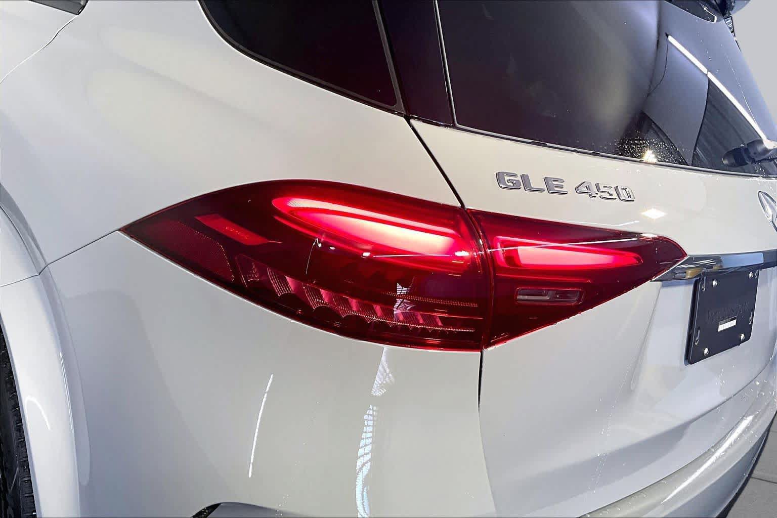 New 2026 Mercedes-Benz GLE 450 4MATIC image 5