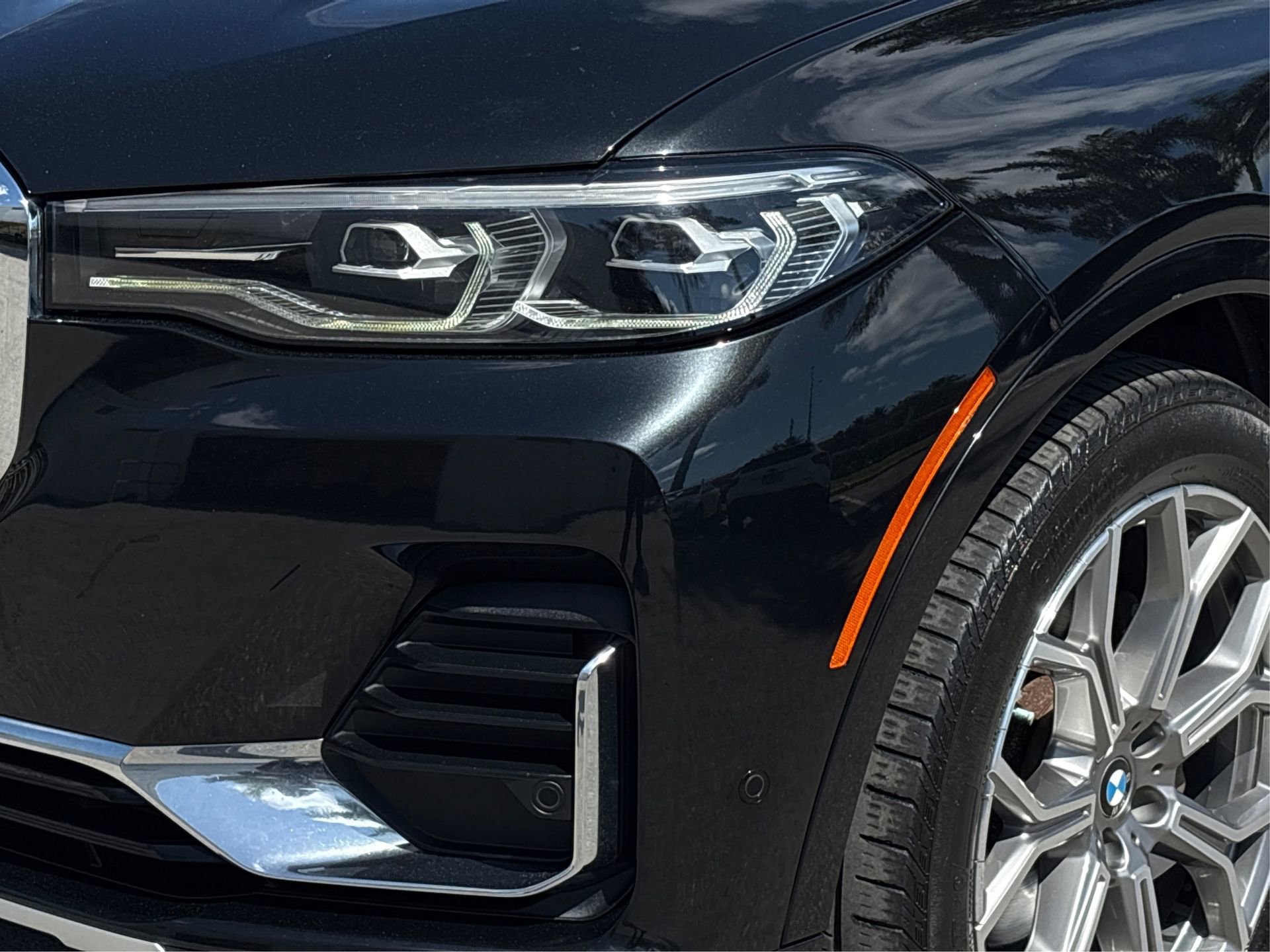 Used 2021 BMW X7 xDrive40i image 14