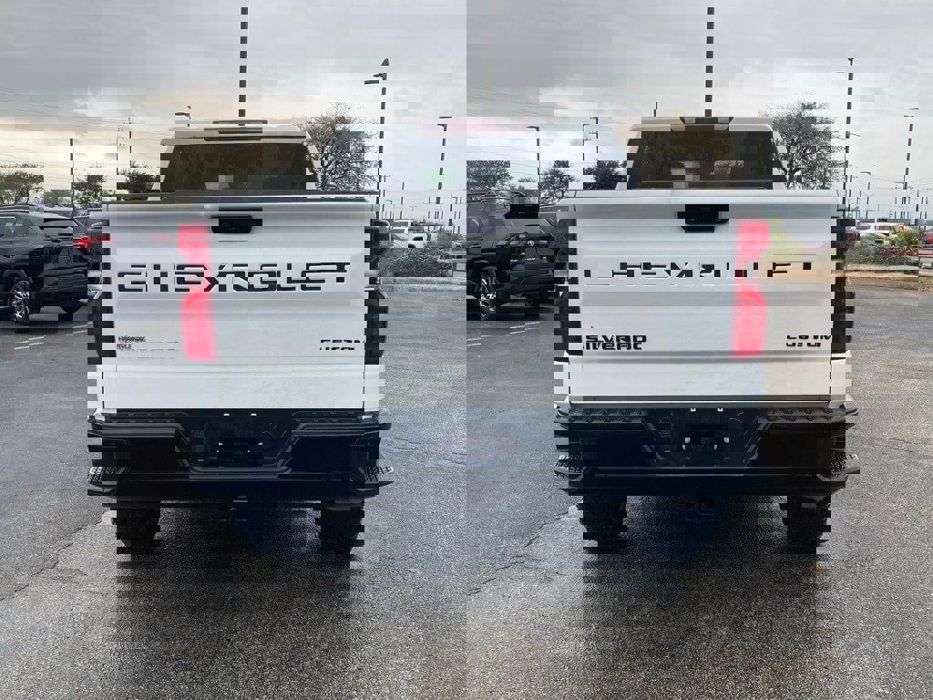 Used 2023 Chevrolet Silverado 1500 Custom Trail Boss w/ LPO, Dark Essentials Package image 6