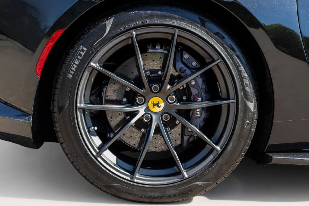 Certified 2021 Ferrari 812 GTS RWD image 63