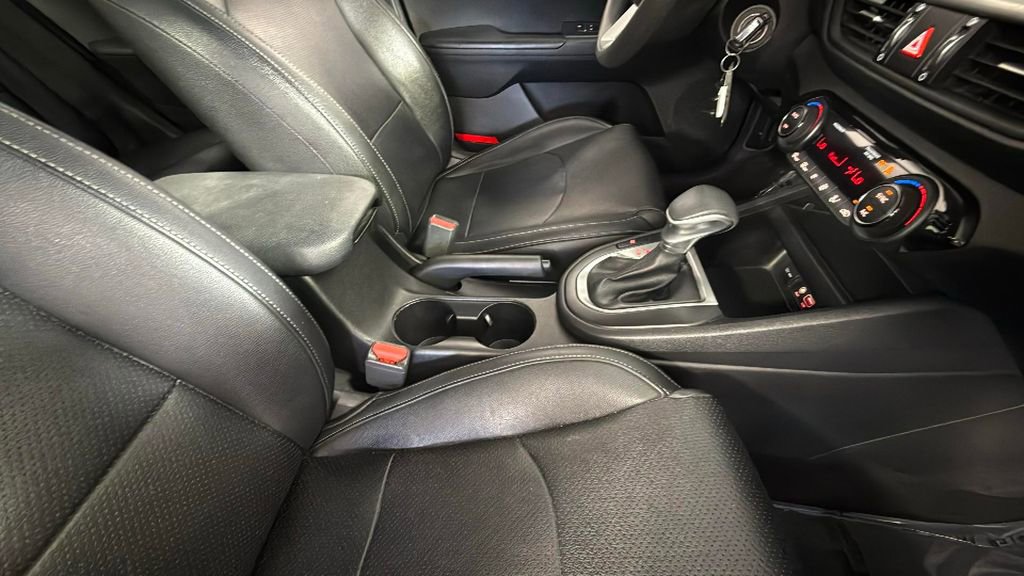 Used 2019 Kia Forte LXS image 32