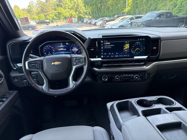 Used 2023 Chevrolet Silverado 1500 LT AWD/4WD image 23