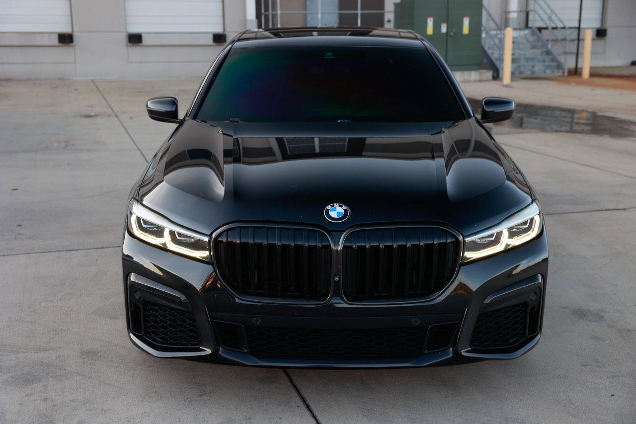 Used 2021 BMW 750i xDrive w/ Luxury Rear Seating Package image 21