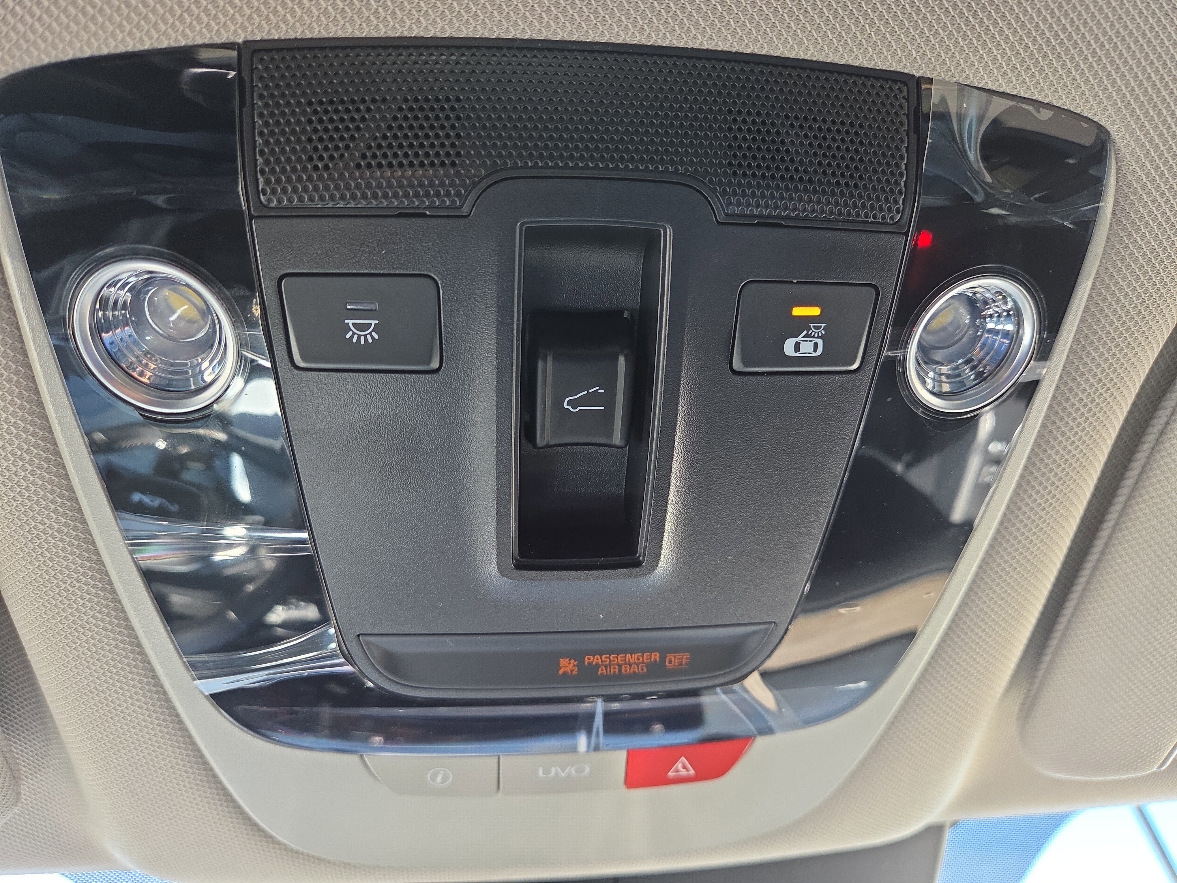 Used 2022 Kia Sorento EX w/ Panoramic Sunroof Package image 17