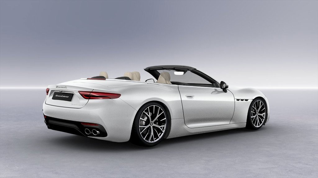 New 2026 Maserati GranCabrio Modena image 2