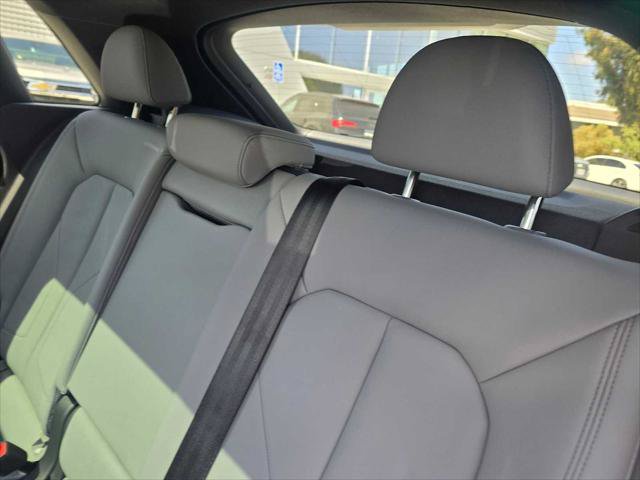 Used 2023 Audi Q3 2.0T Premium Plus w/ Premium Plus Package AWD/4WD image 19