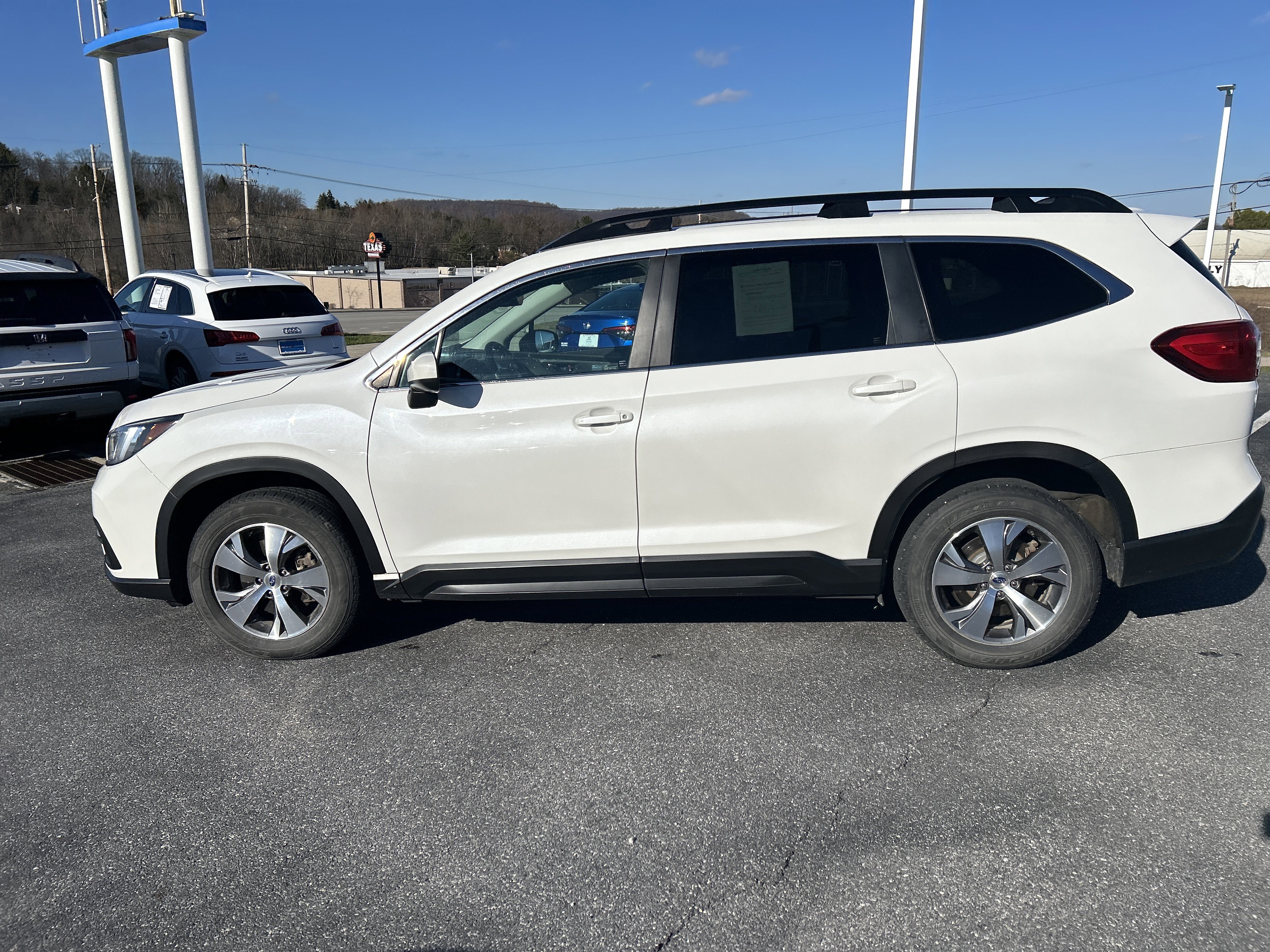 Used 2019 Subaru Ascent Premium image 26