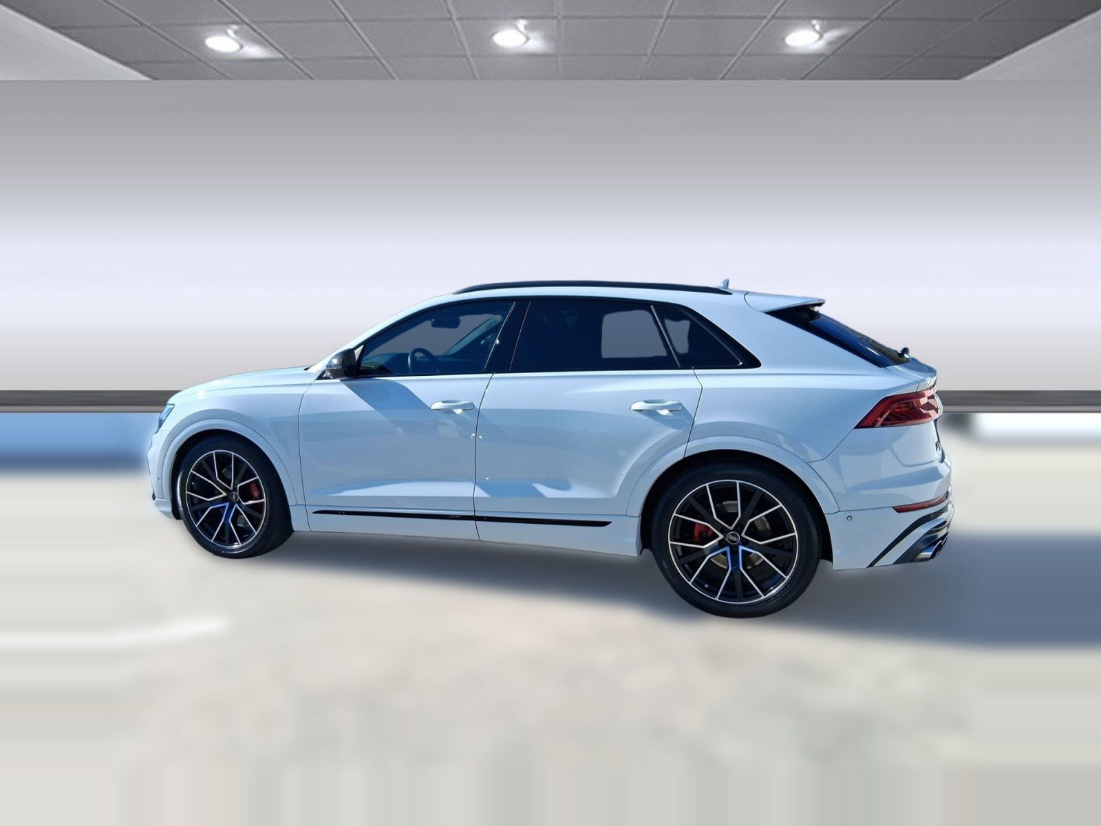 Used 2023 Audi SQ8 Prestige w/ Prestige Package image 2