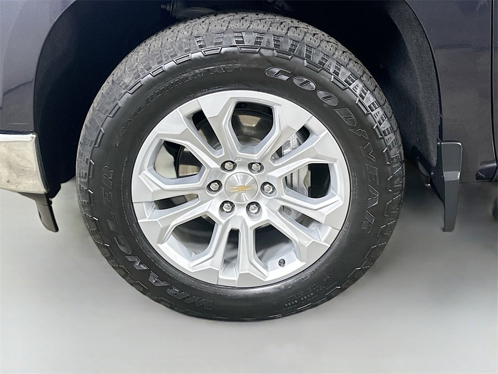 Used 2024 Chevrolet Silverado 1500 LTZ w/ LTZ Premium Package image 8