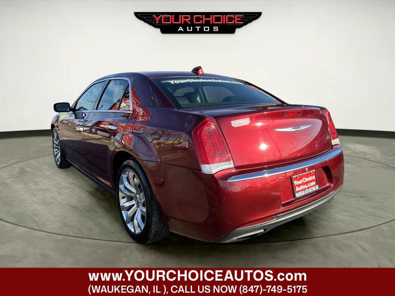 Used 2019 Chrysler 300 Limited image 3