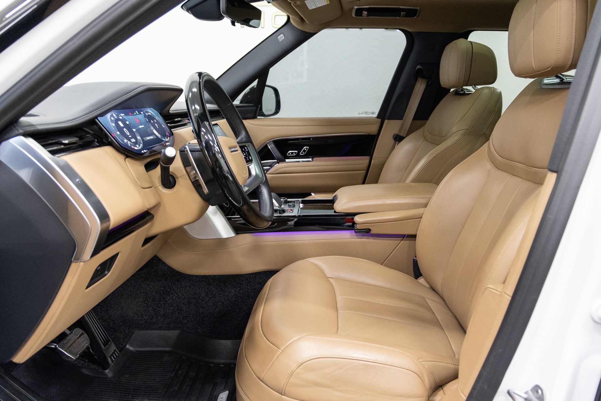 Used 2023 Land Rover Range Rover SE AWD/4WD image 7