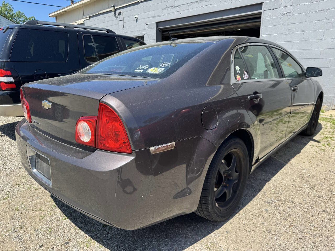 Used 2010 Chevrolet Malibu LT w/ Power Convenience Package FWD image 5