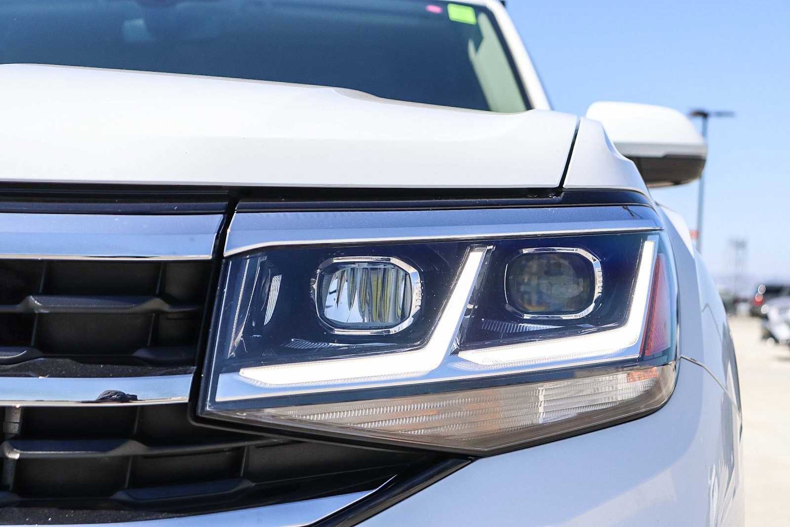 Used 2021 Volkswagen Atlas SEL Premium image 7